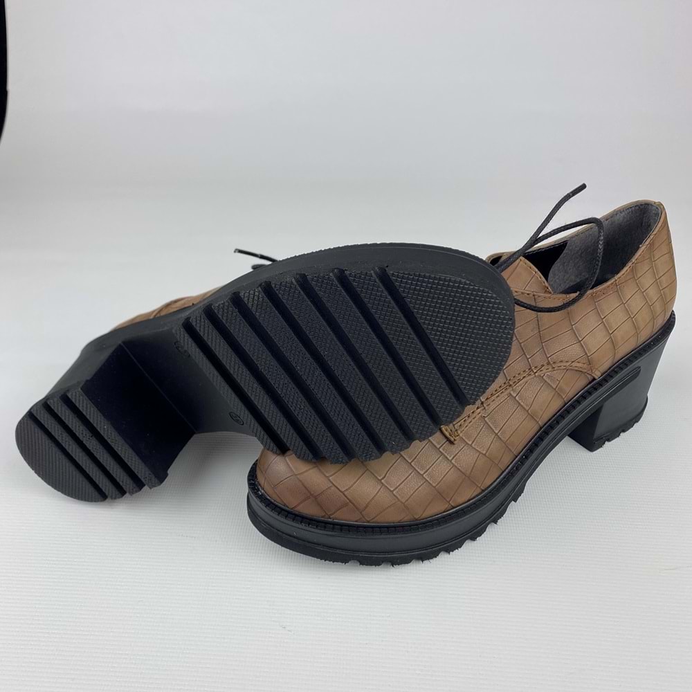 Kahverengi Croco Desenli Bağcıklı Kışlık Kadın Ayakkabı
