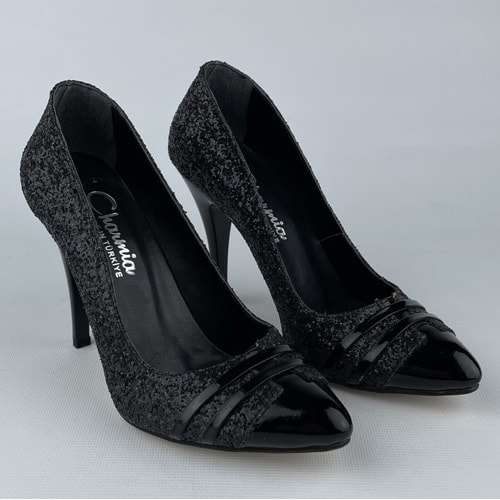 Siyah Pullu Önü Rugan Stiletto Kadın Topuklu Ayakkabı